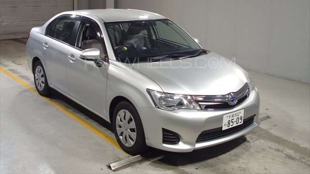 Toyota corolla axio hybrid 2014 user manual for sale